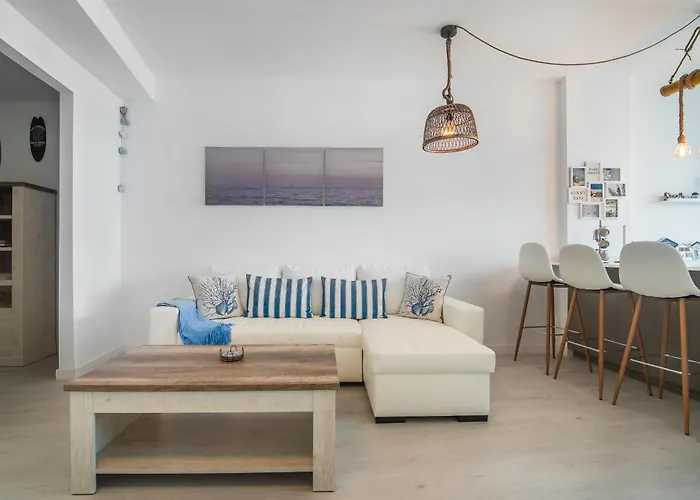 Home2Book Beachy Vibes Sea Side Apartment, Guia